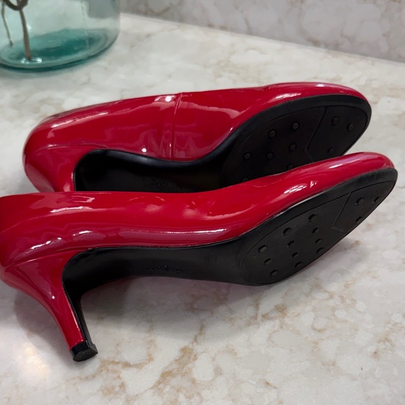 Life Stride Women's Cherry Red Heels - Picture 4 of 4